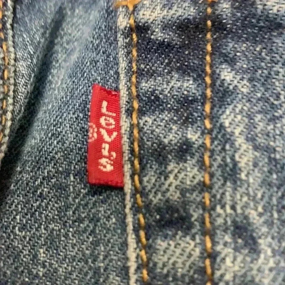 Levi’s Jeans 32  by 30 relaxed straight fit, GUC - Picture 3 of 7